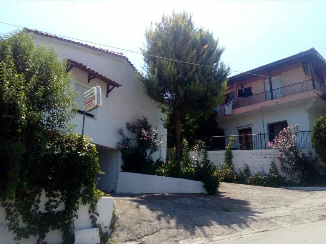 Ilias Appartements Tsaprounis Ellinika  Exterior photo